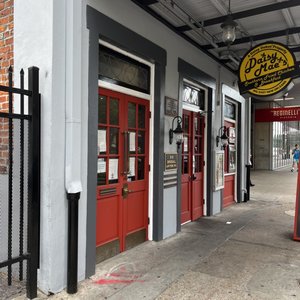 Daisy Mae's Southern Fried Chicken & Breakfast